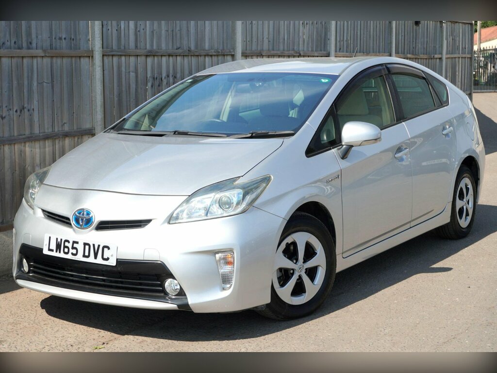 Toyota Prius 1.8 Vvt-h T3 Hatchback Hybrid Cvt Euro Silver