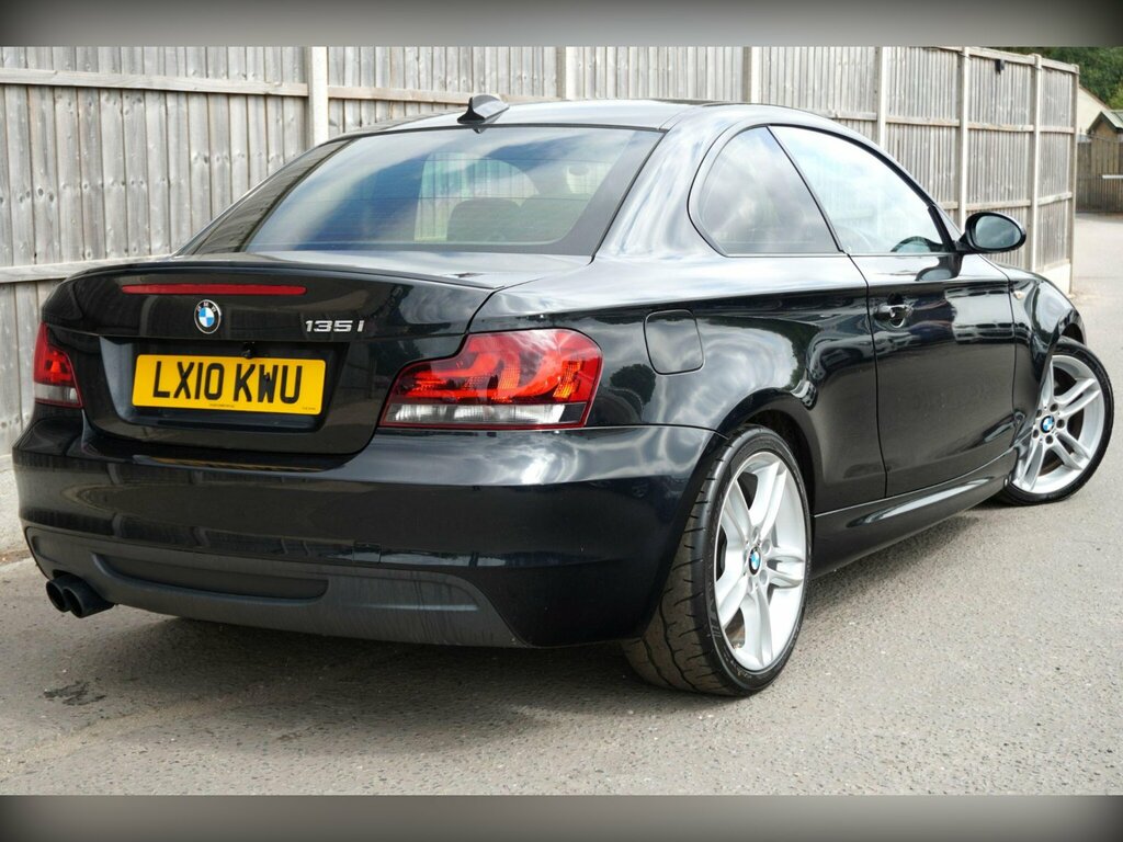 BMW 1 Series Hatchback Black #23