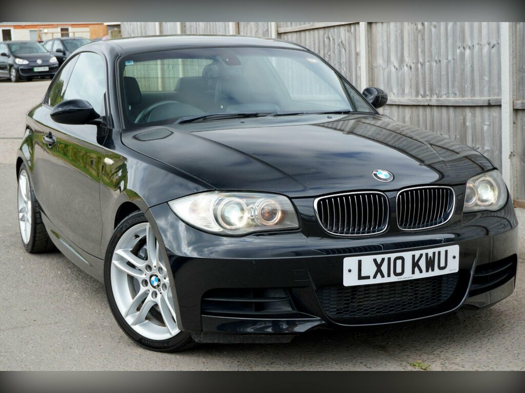BMW 1 Series Hatchback Black #29