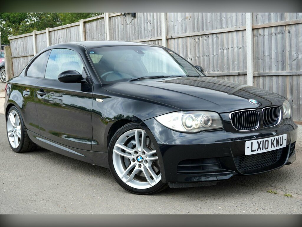 BMW 1 Series Hatchback Black #14