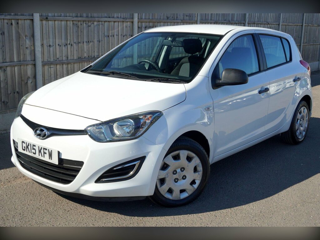 Hyundai I20 Active White #24