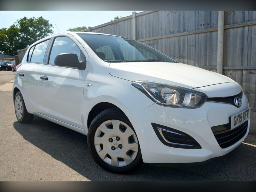 Hyundai I20 Active White #25