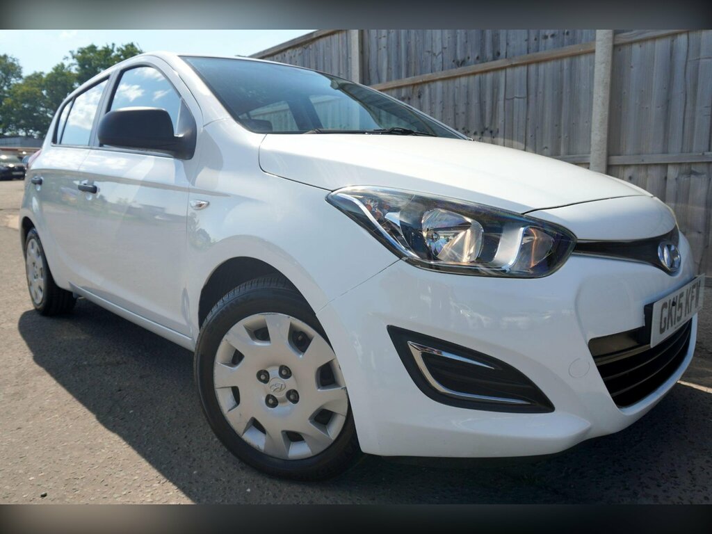 Hyundai I20 Active White #20