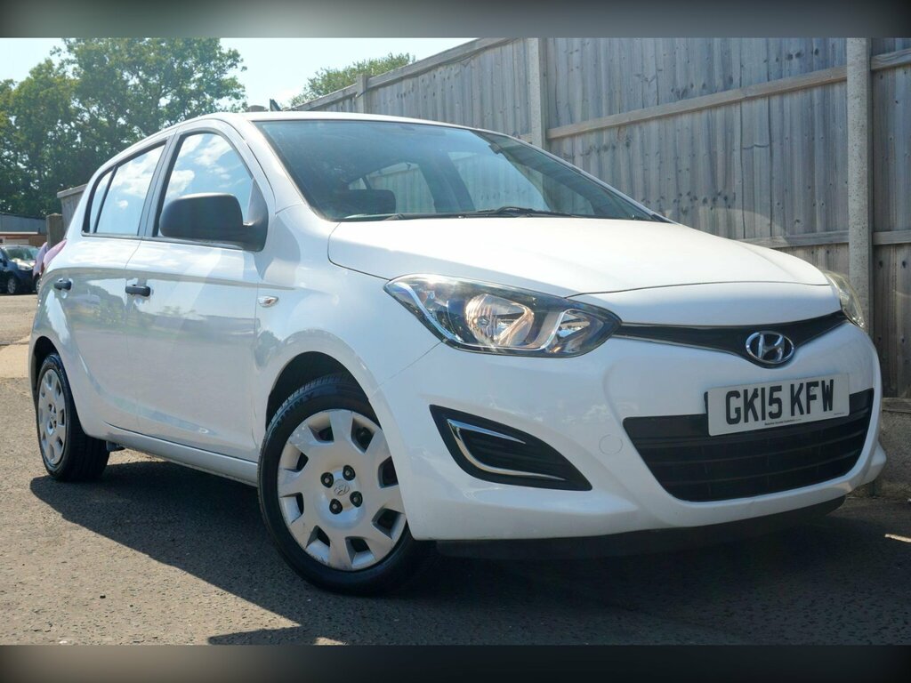 Hyundai I20 Active White #12
