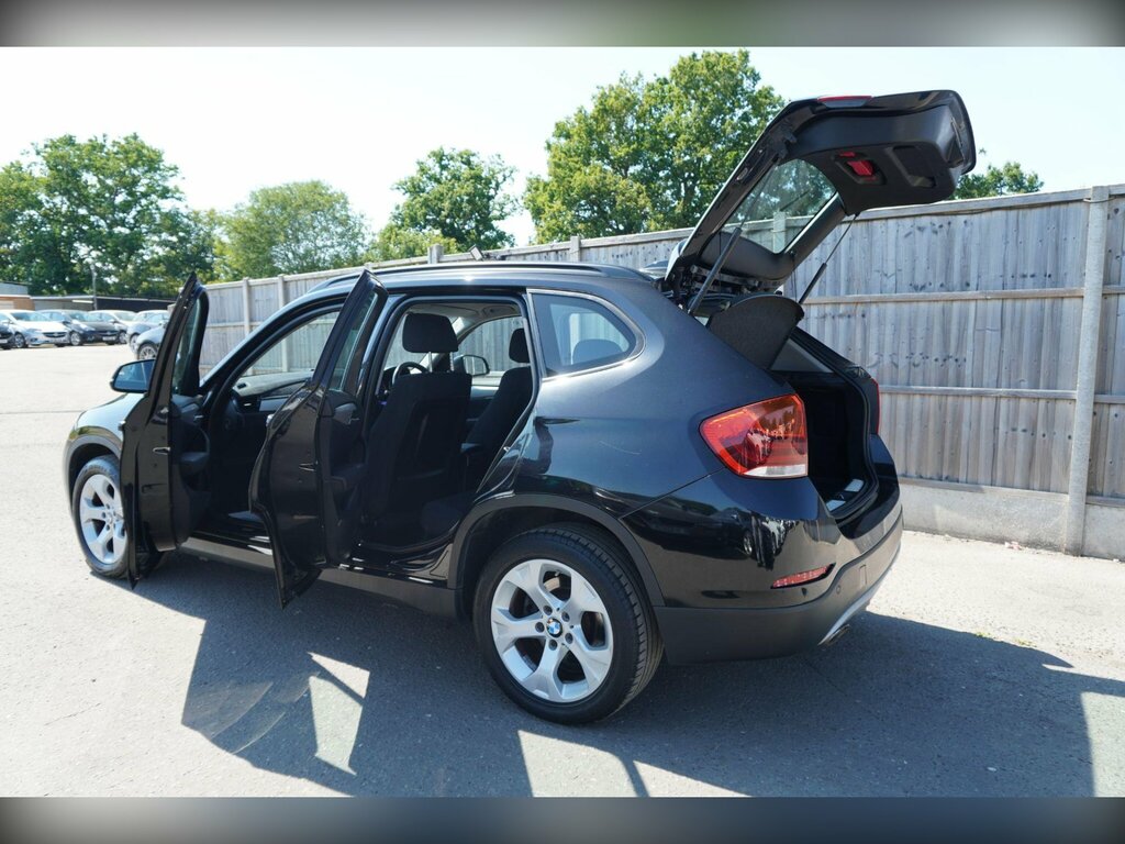 BMW X1 Xline Black #11