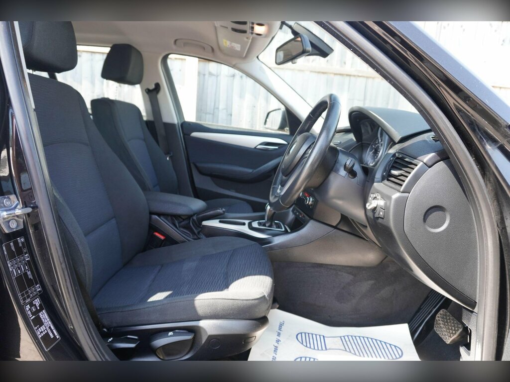 BMW X1 Xline Black #17