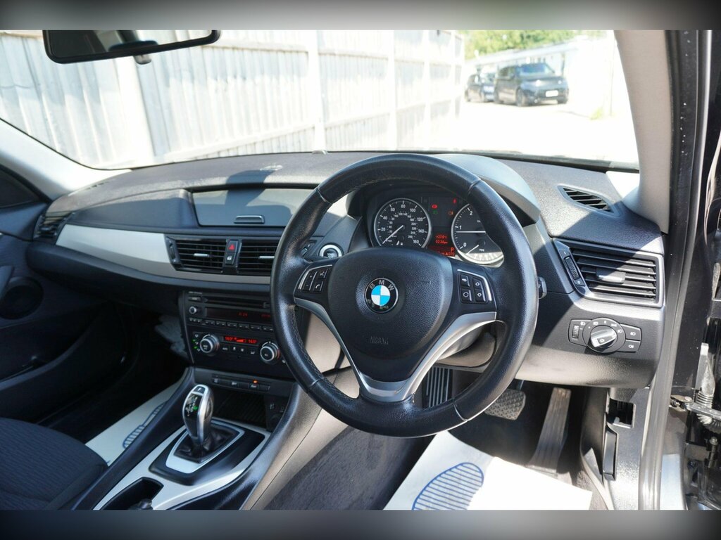 BMW X1 Xline Black #18