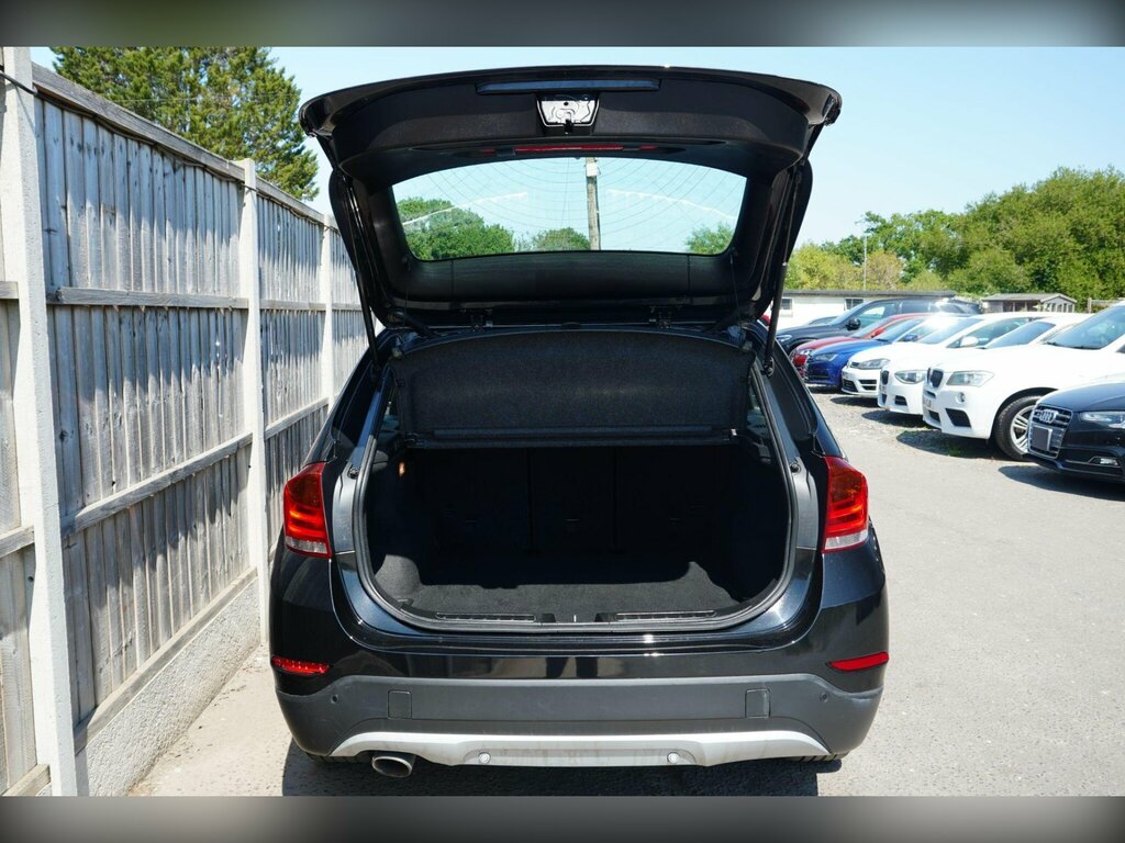BMW X1 Xline Black #9