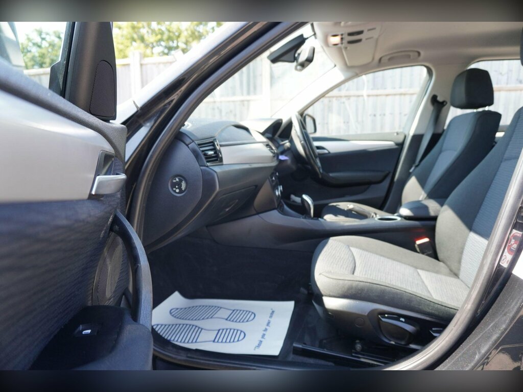 BMW X1 Xline Black #19