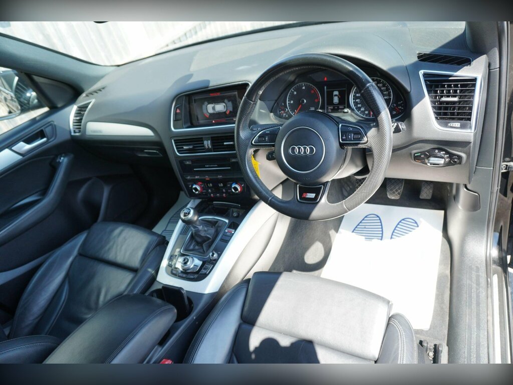 Audi Q5 Estate #19