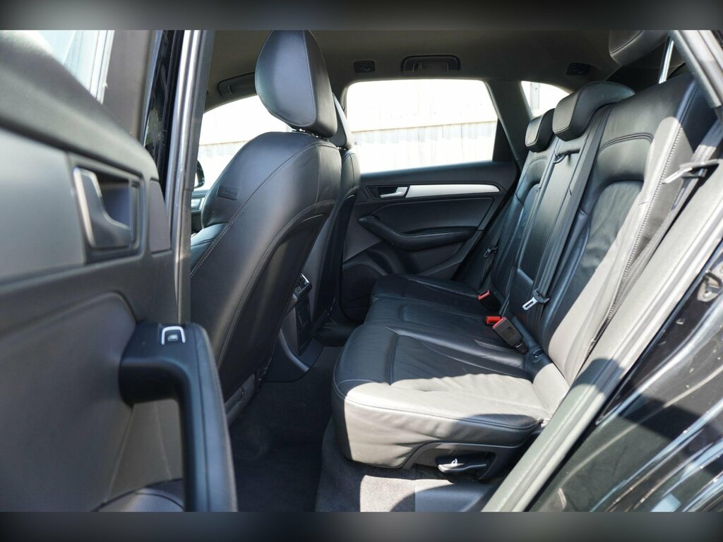 Audi Q5 Estate #21