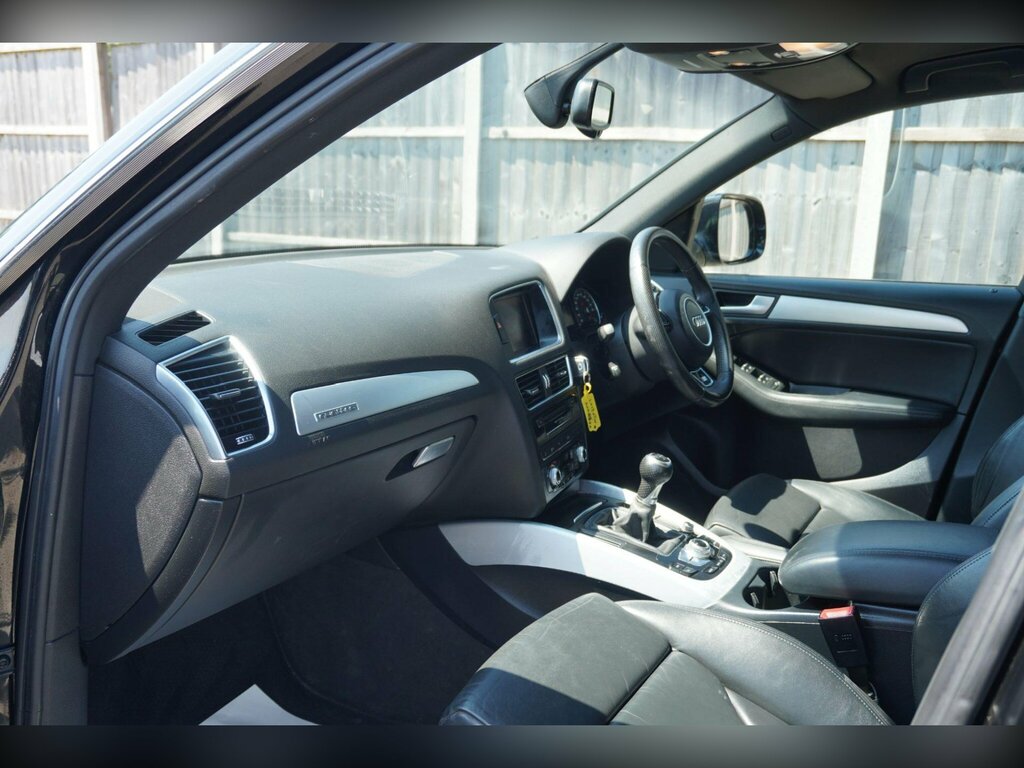 Audi Q5 Estate #20