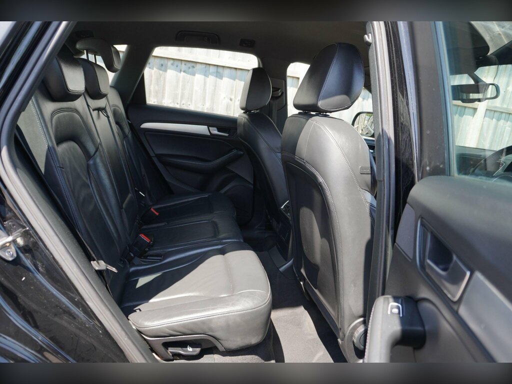 Audi Q5 Estate #15