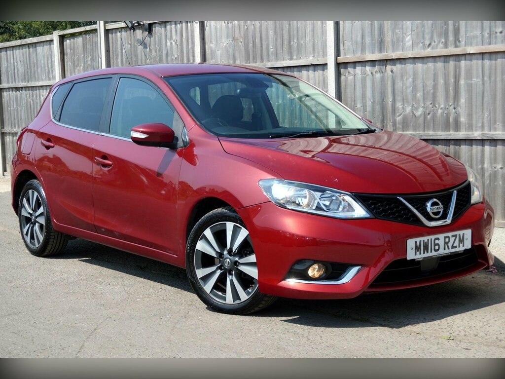 Nissan Pulsar Hatchback White #19