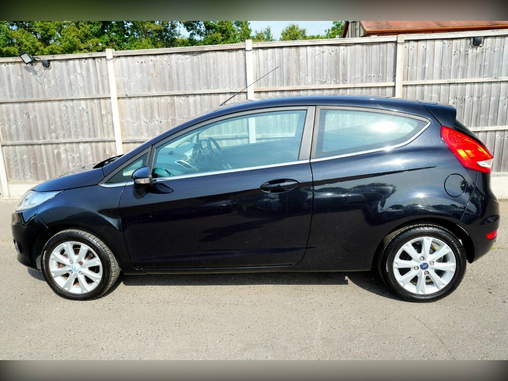 Ford Fiesta 1.6 Titanium 118 Bhp Black #5