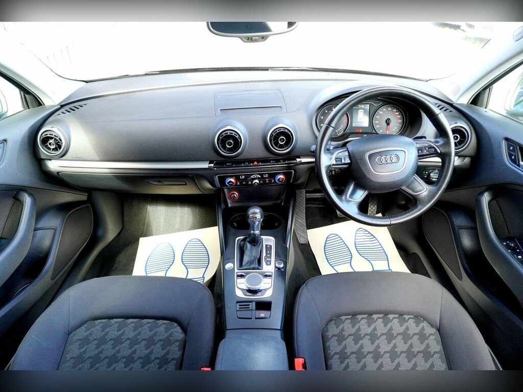 Audi A3 1.4 Tfsi Sport Hatchback S Tronic Euro Black #2