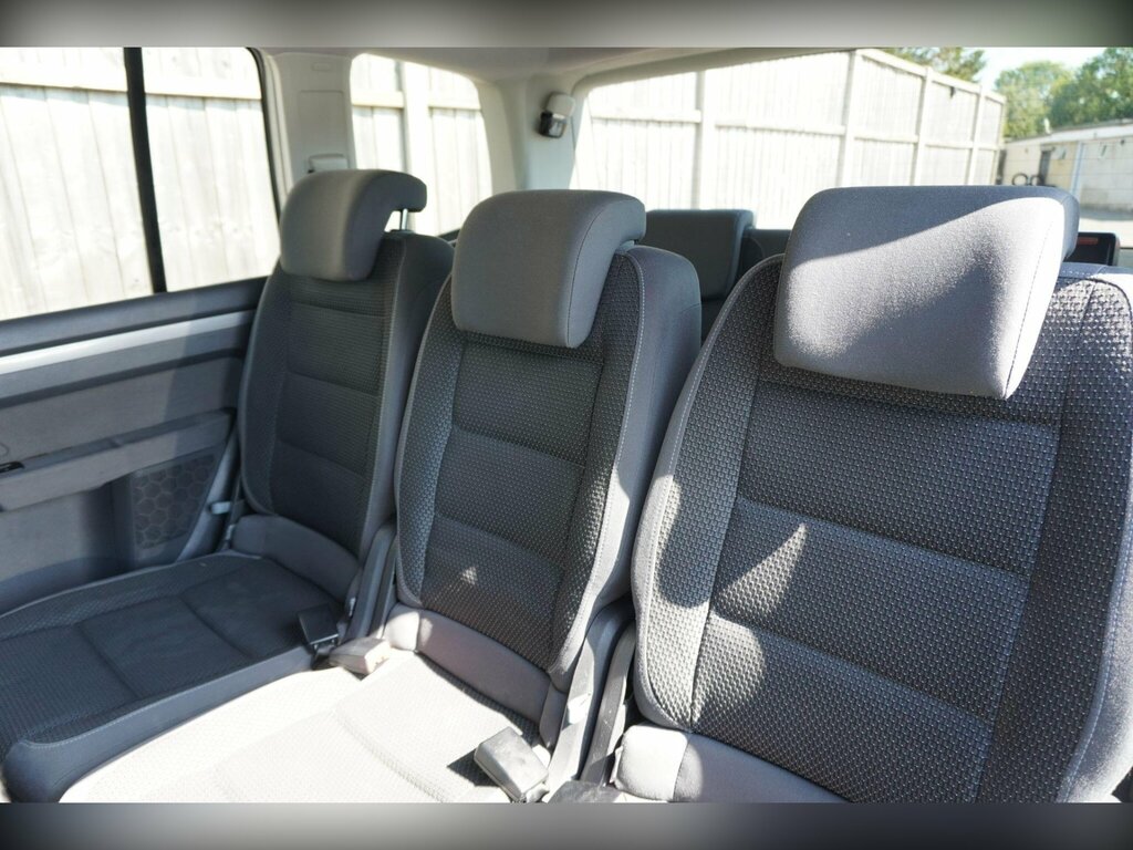 Volkswagen Touran Mpv Blue #22