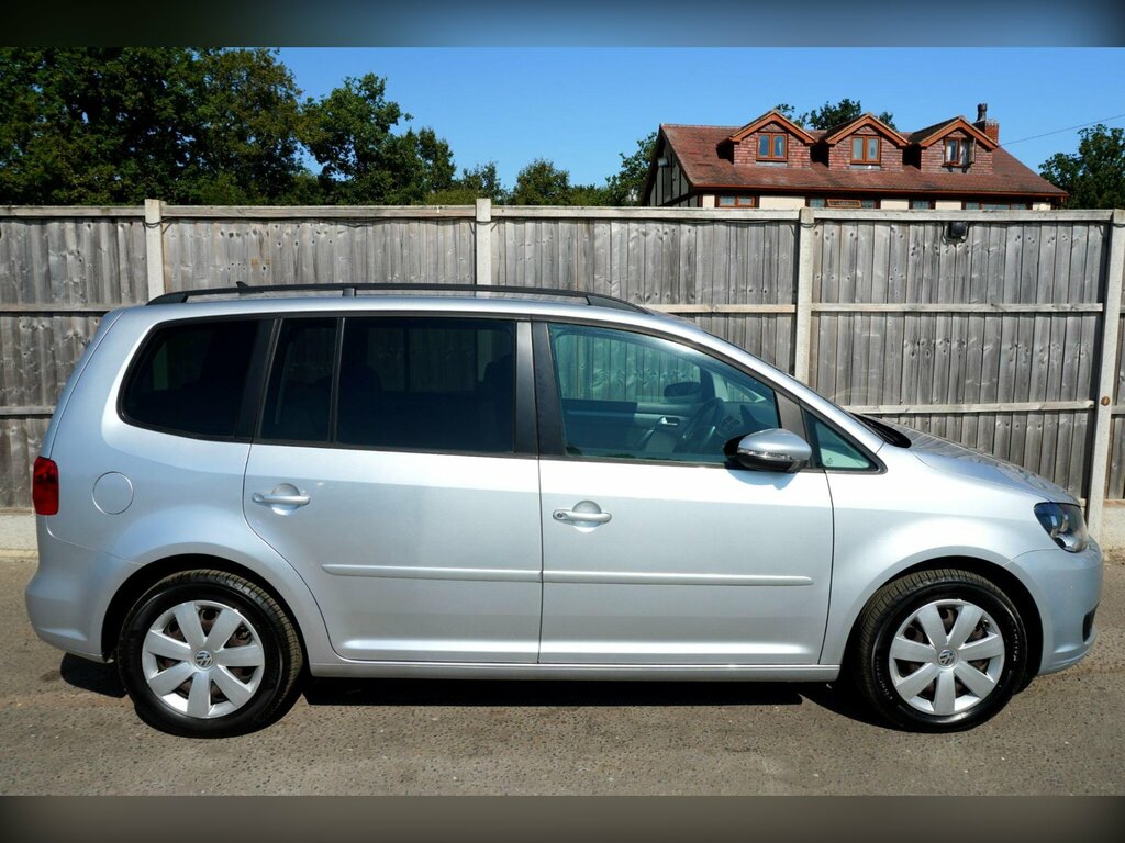 Volkswagen Touran Mpv Blue #26