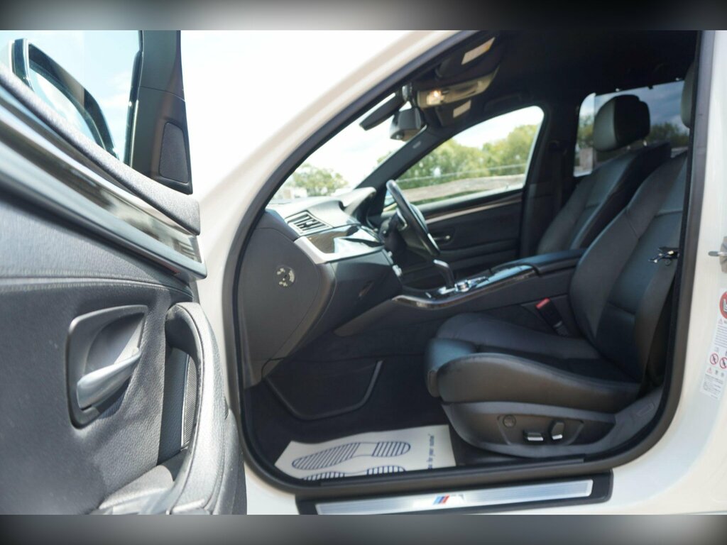 BMW 5 Series 520D M Sport #26