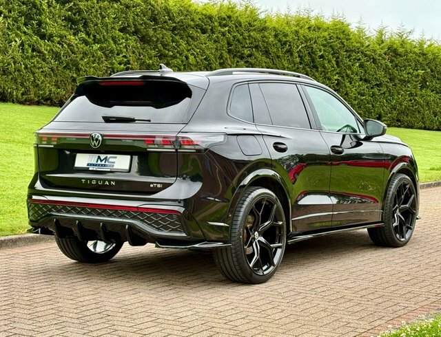 Volkswagen Tiguan 1.5 Etsi Mhev R-line BV74YCX Black #3
