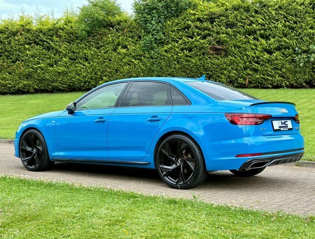 Audi A4 2.0 Tdi 40 Black Blue #6