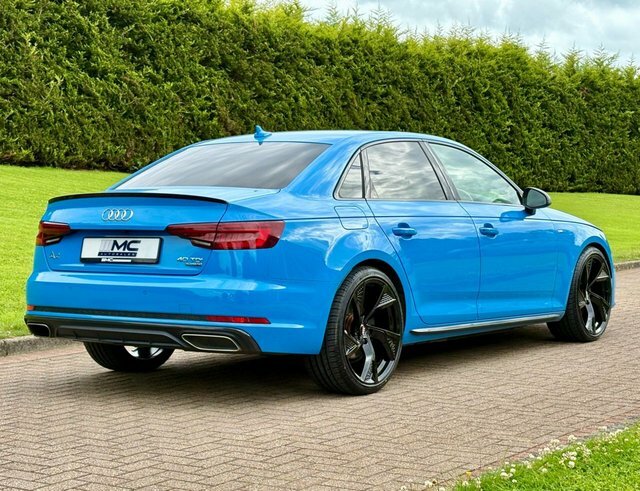 Audi A4 2.0 Tdi 40 Black Blue #3