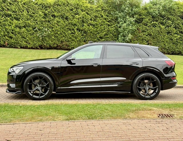Audi E-tron 300Kw 55 Quattro 95Kwh Launch Edition Blue #7