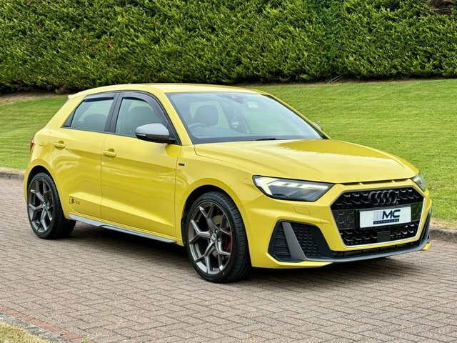 Audi A1 2.0 Tfsi 40 S Yellow