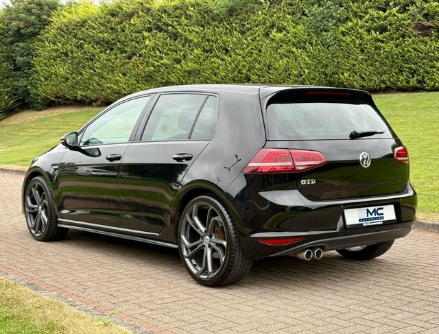 Volkswagen Golf 1.2 Tsi Bluemotion Black #4