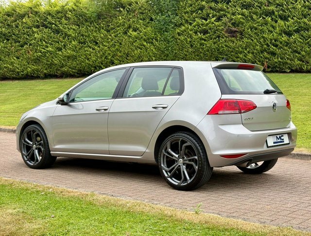 Volkswagen Golf Golf R Dsg White #6
