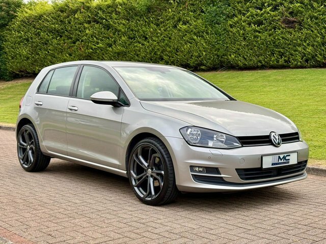 Volkswagen Golf Golf R Dsg White #1