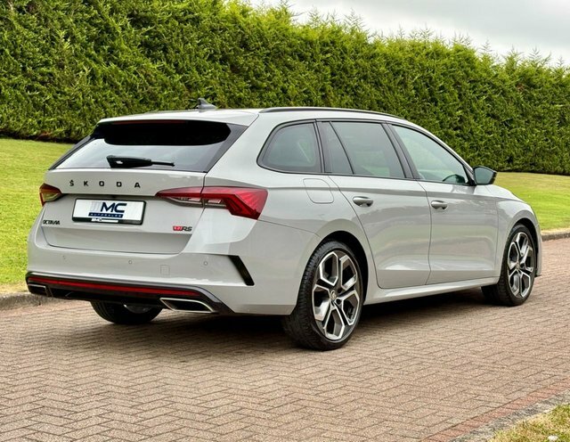 Skoda Octavia 2.0 Tdi Vrs Estate Grey #3