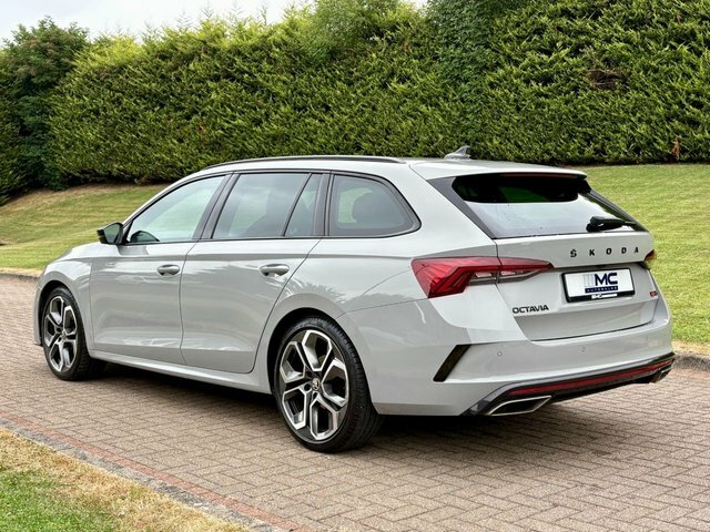 Skoda Octavia 2.0 Tdi Vrs Estate Grey #4
