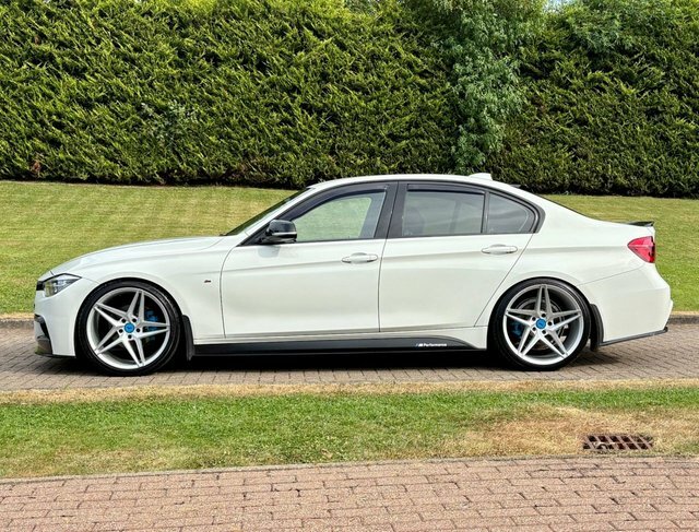 BMW 3 Series 330E M Sport White #8