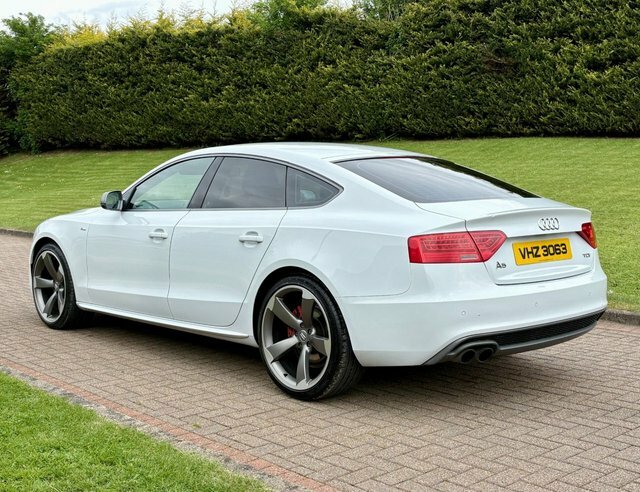 Audi A5 2.0 Tdi S Line White #4