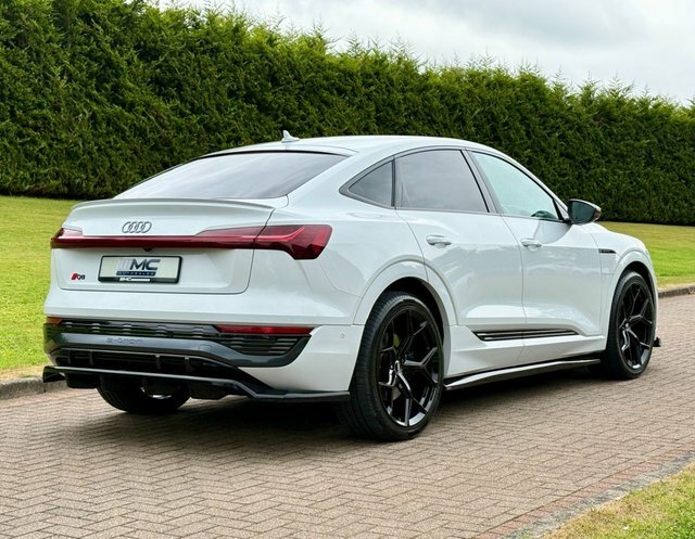 Audi Q8 e tron 55 S Line Sportback White #3