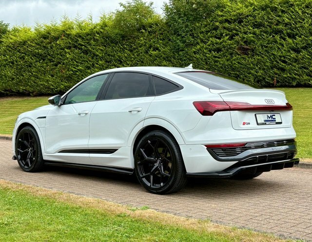 Audi Q8 e tron 55 S Line Sportback White #4