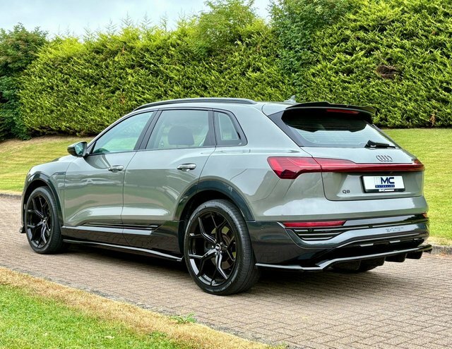 Audi Q8 e tron 50 Sport Suv Grey #4