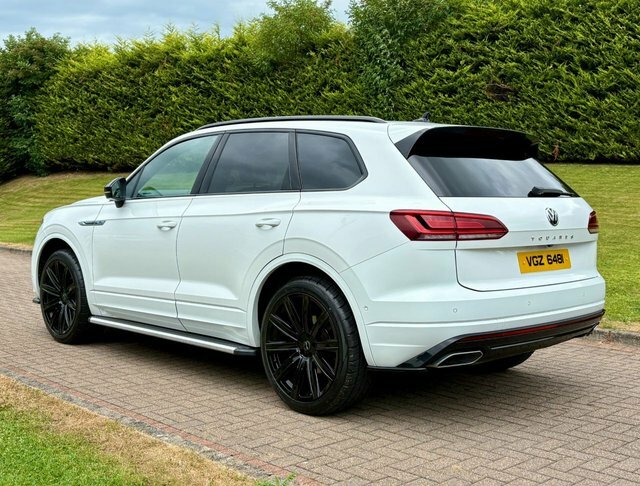 Volkswagen Touareg 3.0 Tdi V6 R-line White #4