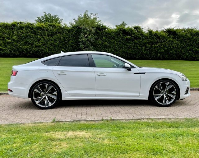 Audi A5 2.0 Tdi Ultra Se White #5