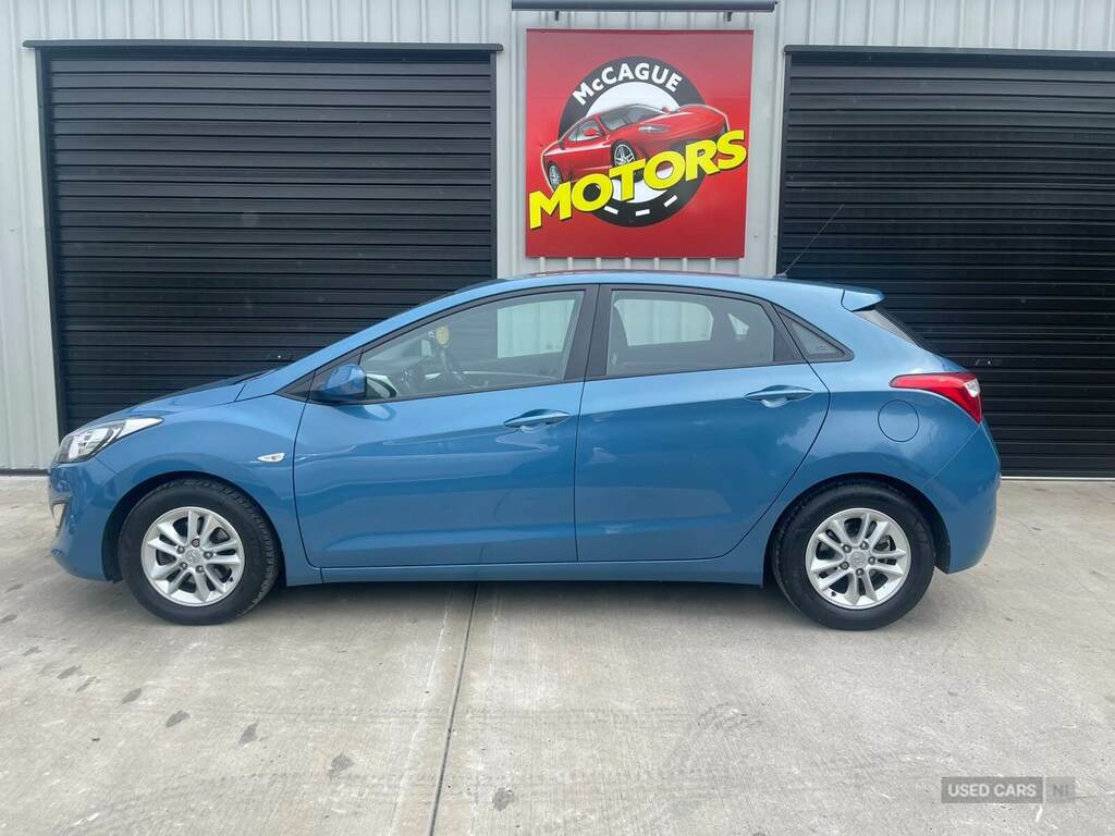 Hyundai I30 1.6 Crdi Blue Drive Active Blue #2