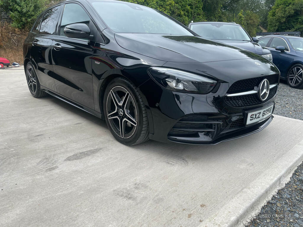 Mercedes-Benz B Class Hatchback Silver #7