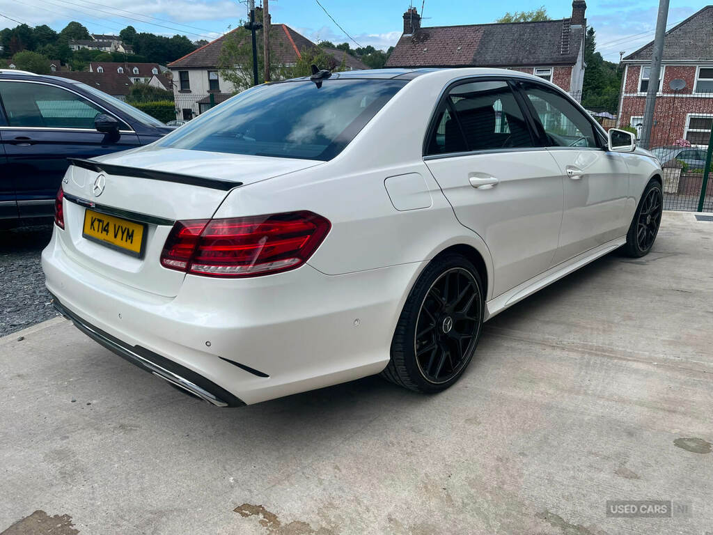 Mercedes-Benz E Class E350 Bluetec Amg Sport 7G-tronic White #5