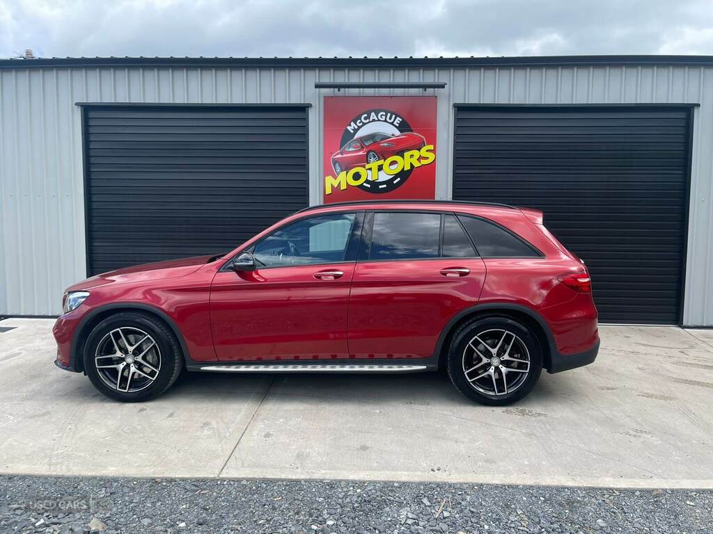 Mercedes-Benz GLC Class Glc 220D 4Matic Amg Line Premium 9G-tronic Red