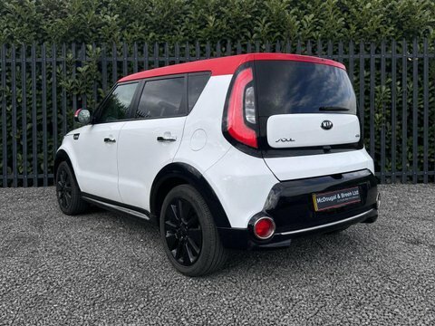 Kia Soul 1.6 Crdi Mixx White #3