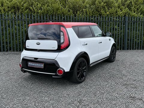 Kia Soul 1.6 Crdi Mixx White #5
