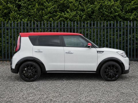 Kia Soul 1.6 Crdi Mixx White #6