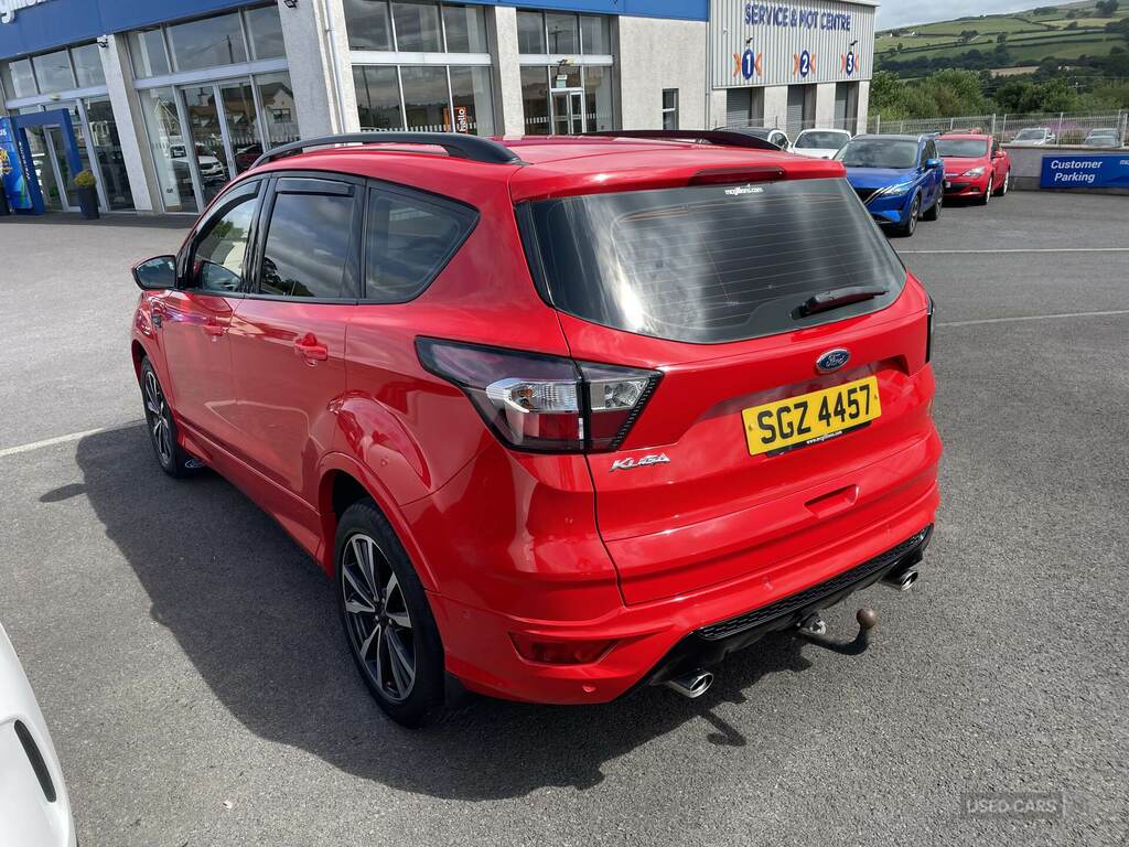 Ford Kuga 1.5 Tdci St-line 2Wd SGZ4457 Red #2