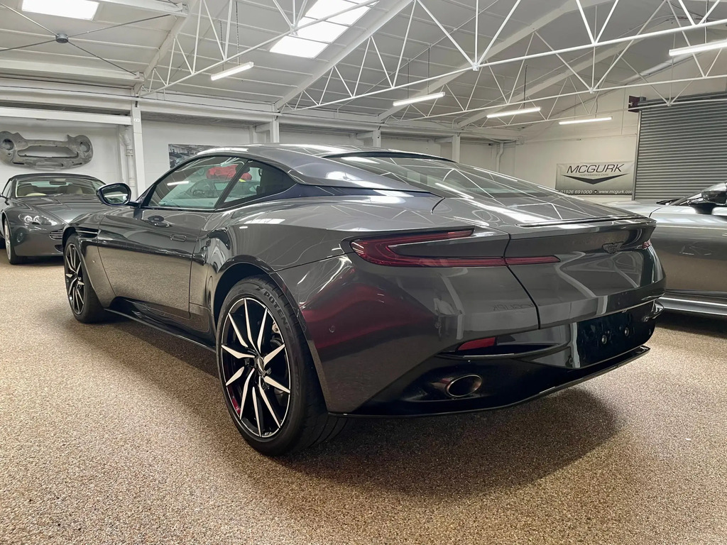 Aston Martin DB11 V12  #4
