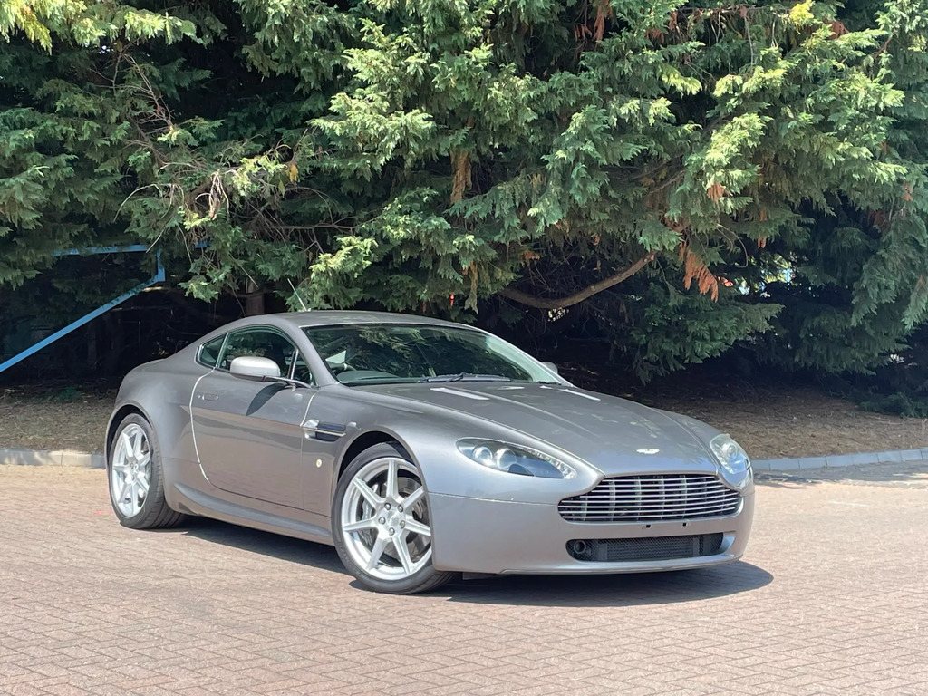 Aston Martin Vantage 4.3L Null Black #11